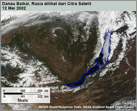 Danau Baikal, Russia dari citra Satelit 12 Mei 2002